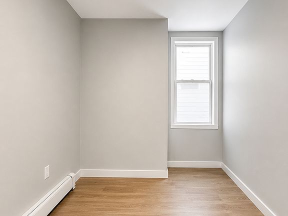 5th image of 96 Summer Ave #3A