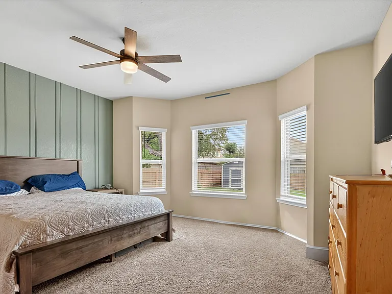 237 Hinsdale Run — Photo 13