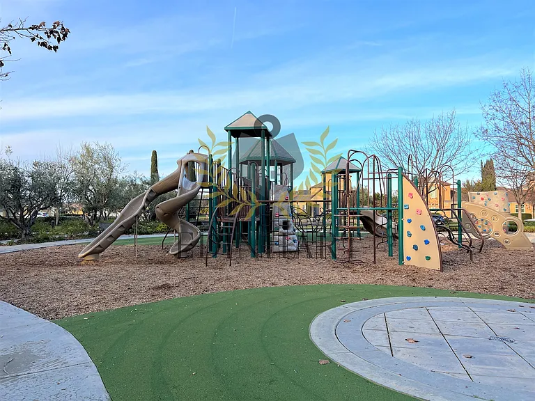 3952 Serena Ave — Photo 25