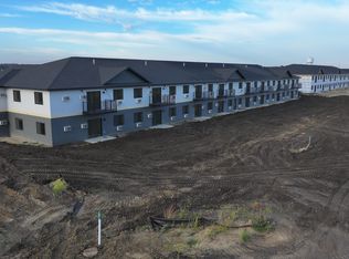 1812 11th Ave NE #2, Sioux Center, IA 51250