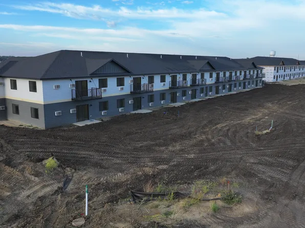 1812 11th Ave NE #2, Sioux Center, IA 51250