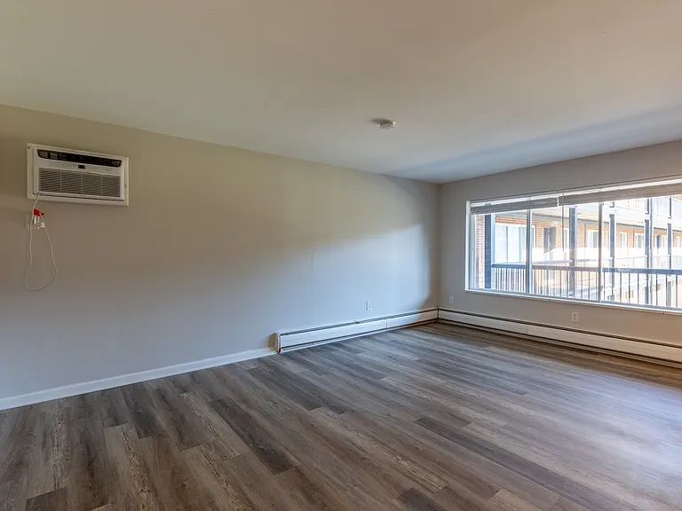 The Park on 13 Apartments - Royal Oak, MI — Photo 31