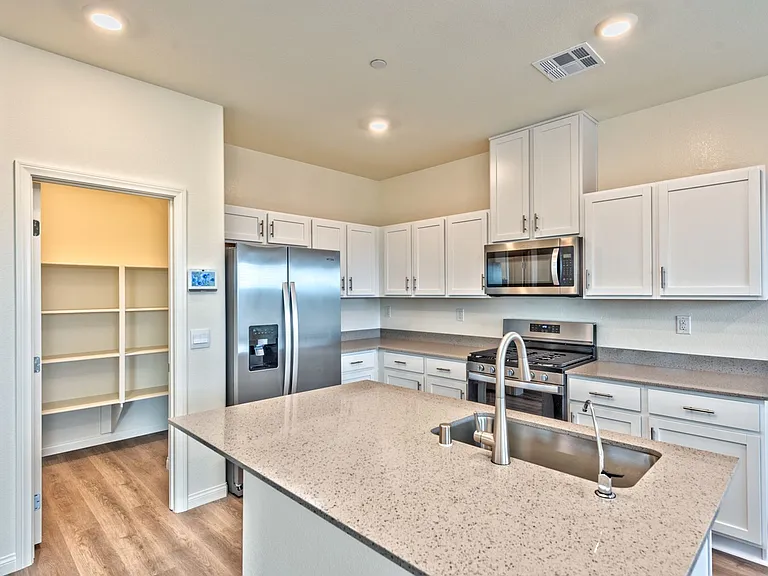 4706 Turquoise Ave — Photo 5