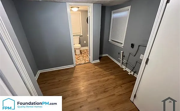2843 Woodlawn Ter — Photo 6