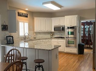 948 Cedar Falls Ct, Lilburn, GA 30047