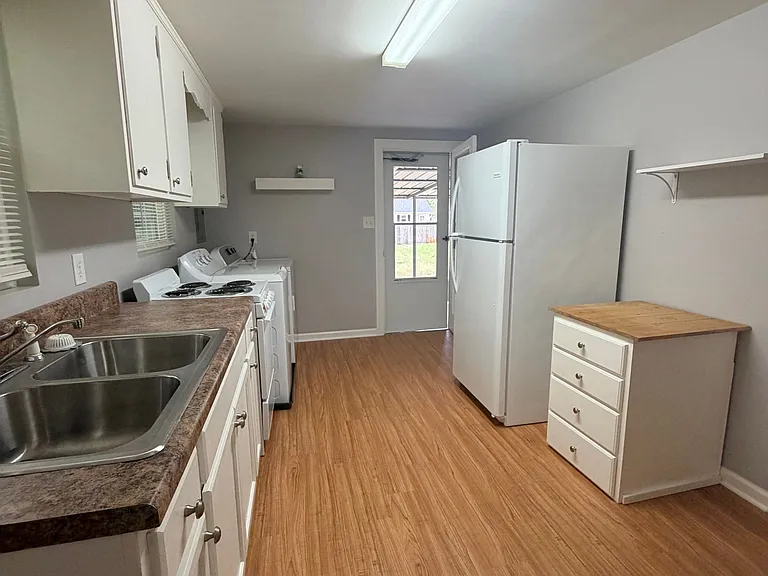 4974 Yanceyville Rd — Photo 3