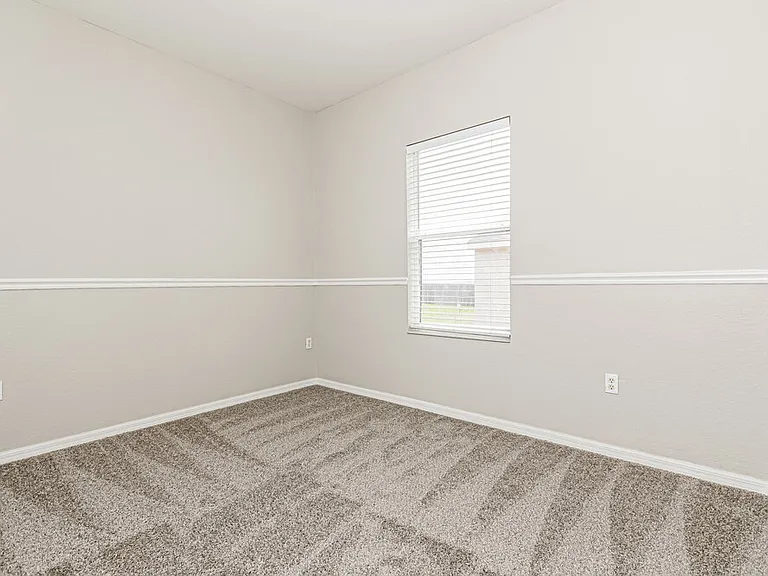 292 Cloverdale Rd — Photo 14