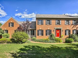 5 Horseshoe Dr, Lititz, PA 17543