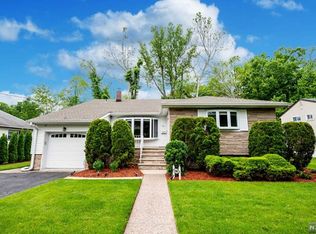 596 Columbia St, New Milford, NJ 07646