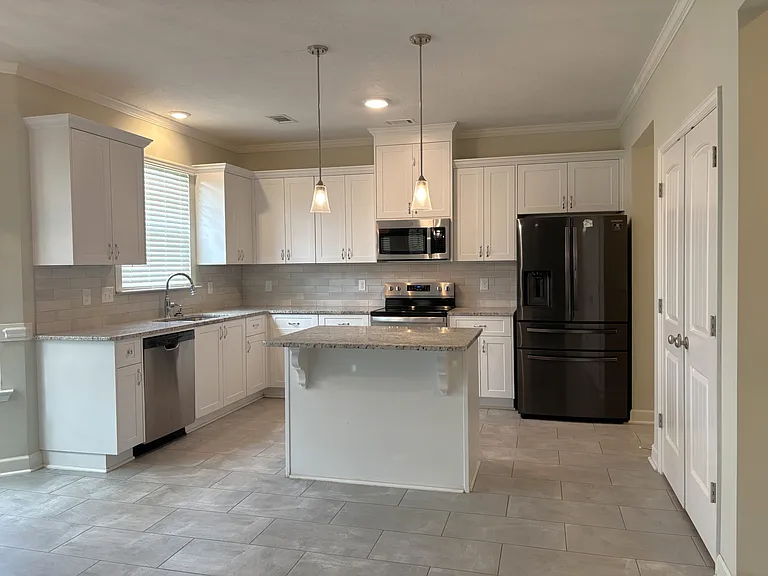 5277 Copse Dr — Photo 7