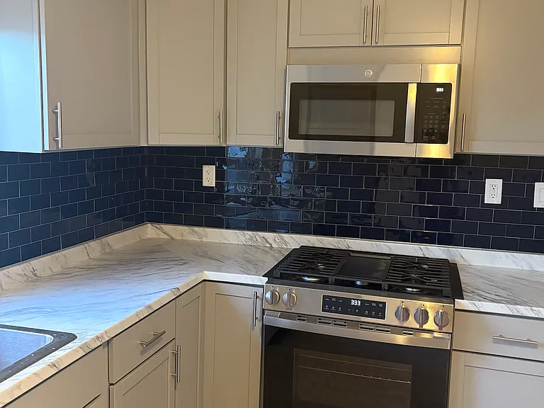 67 Oak St #2 — Photo 29