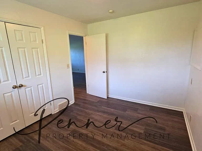 10813 E Westport Rd — Photo 5