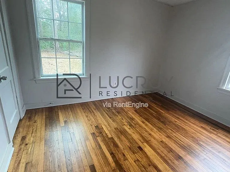 4426 Desoto St — Photo 8