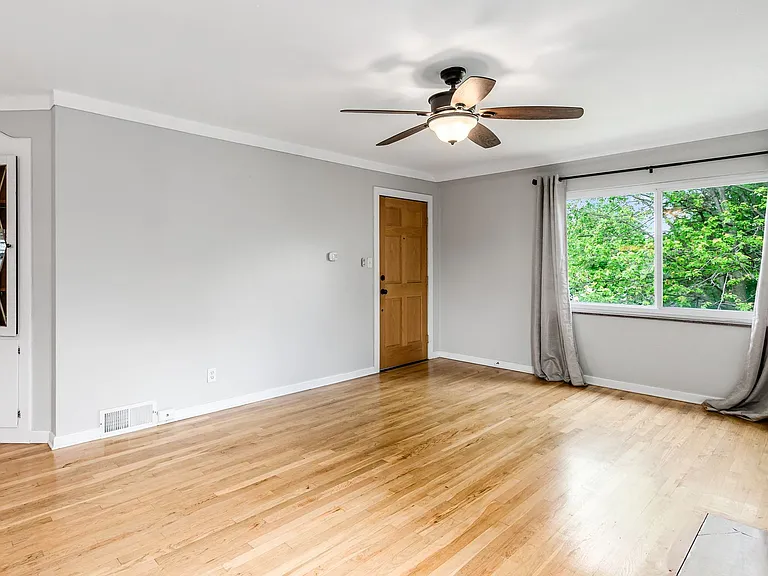 1650 Northwest Blvd #B — Photo 13