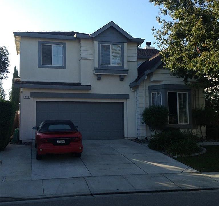 1st image of 798 Harold Smith Dr