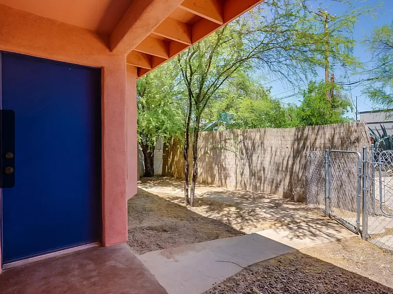 3913 E Montecito St — Photo 28