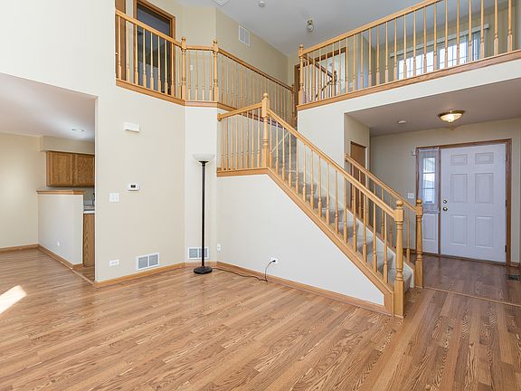 2nd image of 1128 Lillian Ln