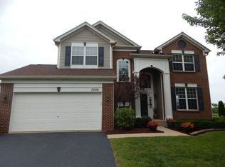 2008 Wilson Creek Cir, Aurora, IL 60503