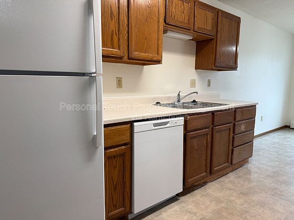 4th image of 3302 12th St S #205