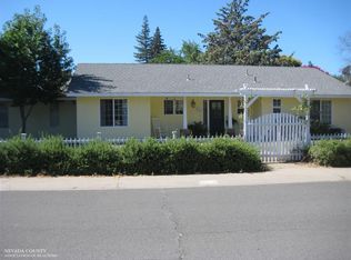 1360 Debbie Ln, Yuba City, CA 95993