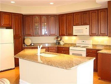 3rd image of 213 Stonebridge Ct
