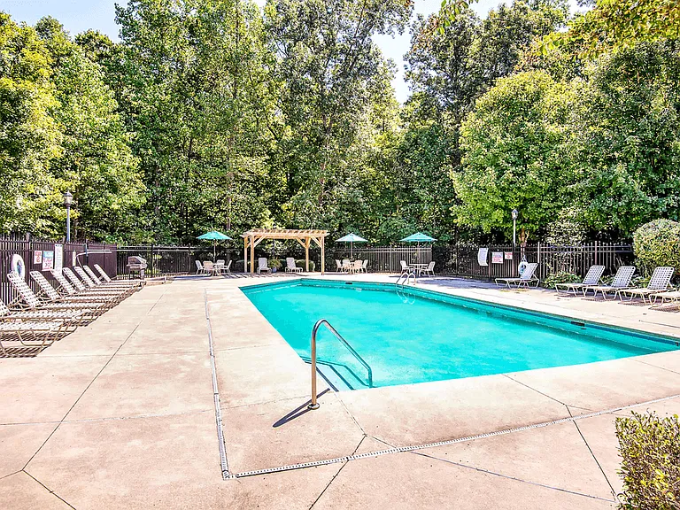 Overlooke at Simms Creek Apartments — Photo 6