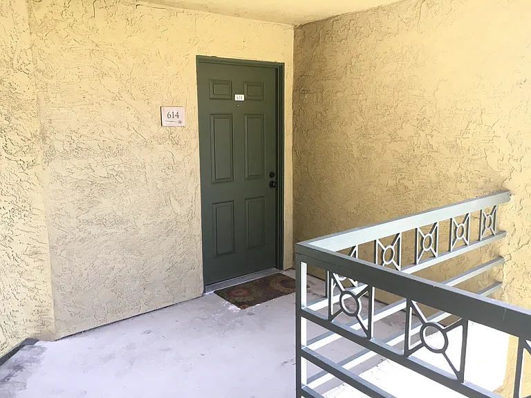 7565 Charmant Dr #614 — Photo 2