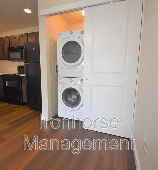 2226 Baxter Ln #3 — Photo 6