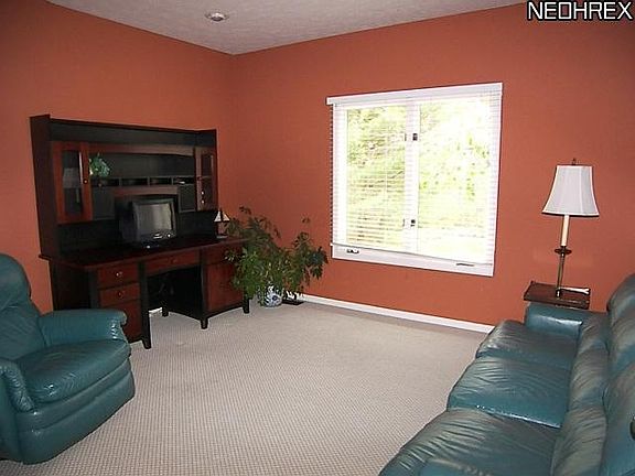 4th image of 35990 S Huntington Dr