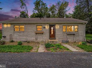 201 Marsh Dr, Carlisle, PA 17015