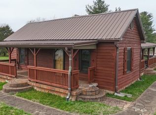 111 Ivy Ln, Louisa, KY 41230