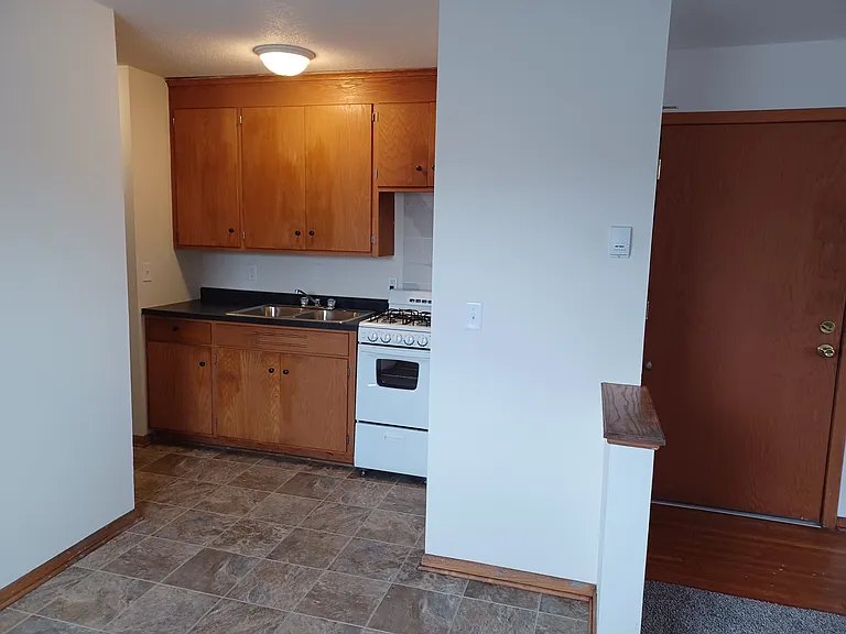 4707 University Ave NE — Photo 24