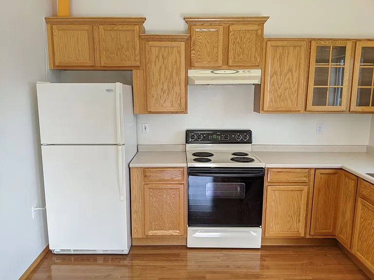 6039 Central Ave — Photo 7