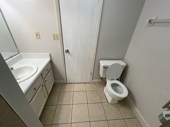 5th image of 1130 N Lake Parker Ave APT E335