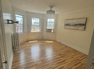 49 N 10th Ave FLOOR 3, Mount Vernon, NY 10550
