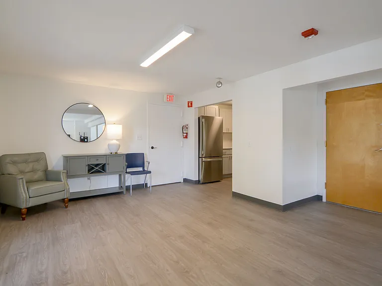 Westwood Glen Commons — Photo 18