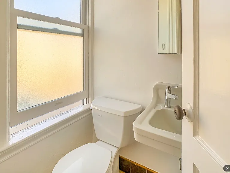 2427 Durant Ave #6 — Photo 4