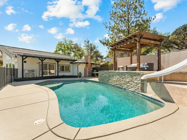 4701 S Point Rd, Diamond Springs, CA 95619