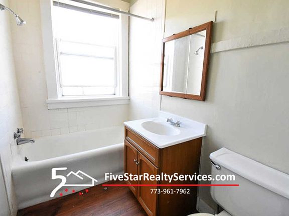 5th image of 3037 W Lawrence Ave APT 2B