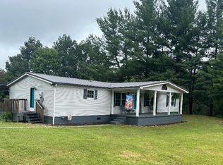 558 Harm Rdg, Coeburn, VA 24230