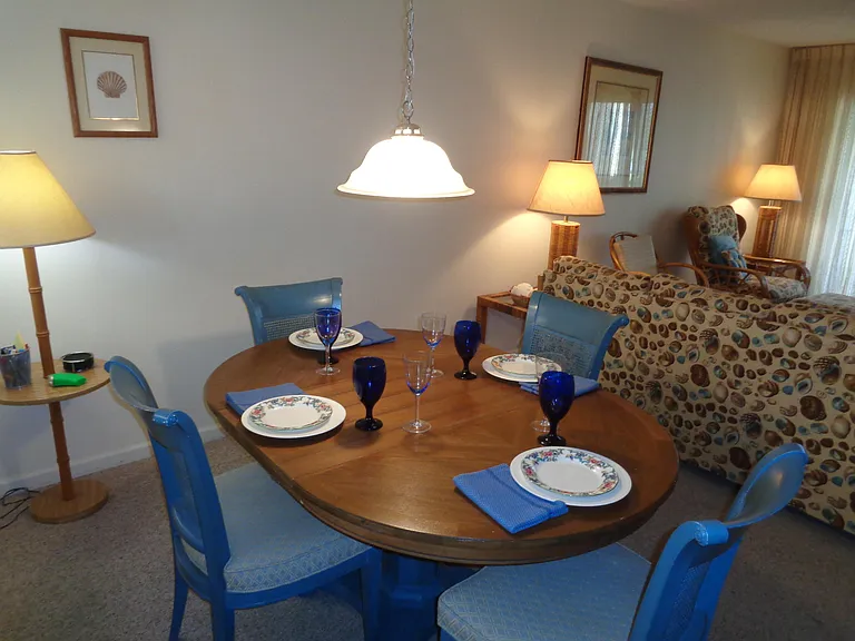 5527 NE Gulfstream Way — Photo 9
