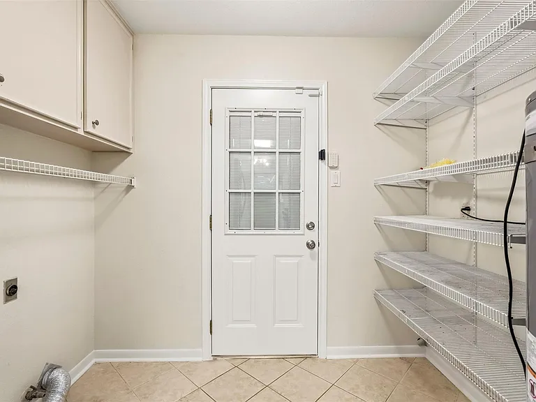 1911 Michele Dr — Photo 24