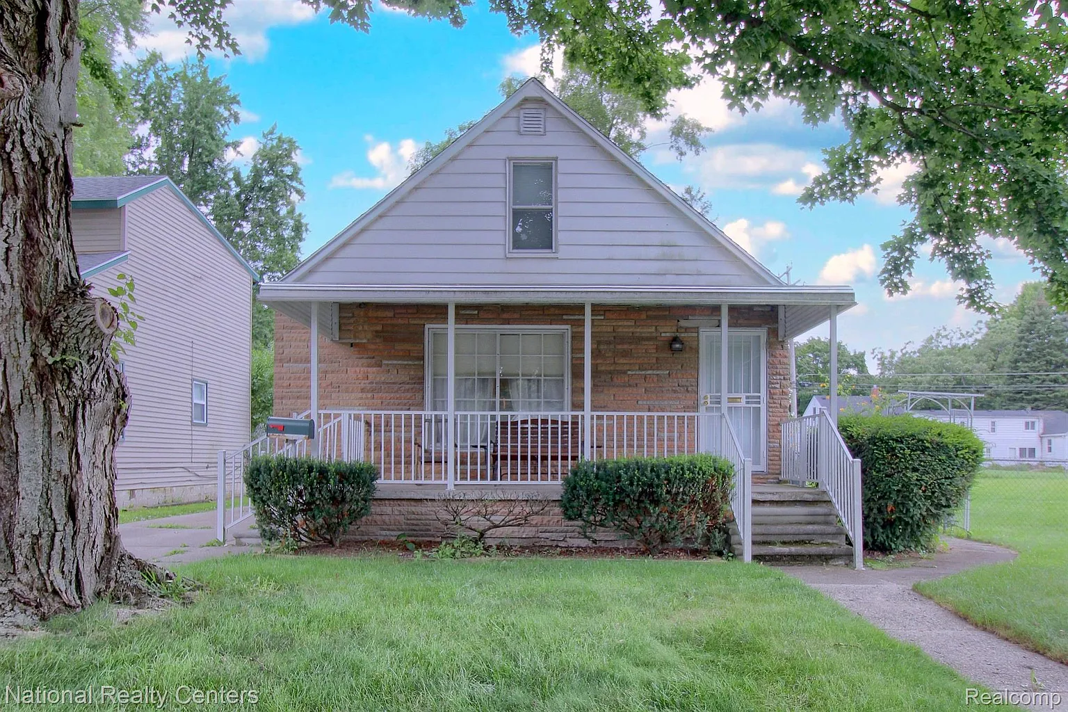 15567 Winston photo 1