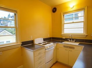 NW 24th: Fantastic Vintage 1 Bedroom Ready Mid-September!, Portland, OR 97210