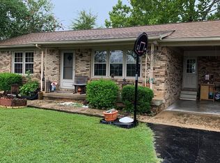 250 Clifty Creek Rd, Paris, TN 38242