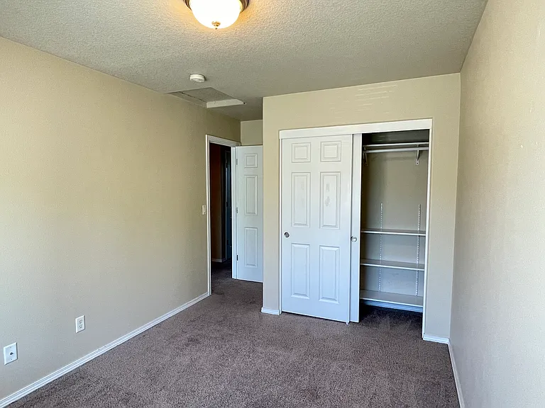 4864 SE Lone Oak St — Photo 13
