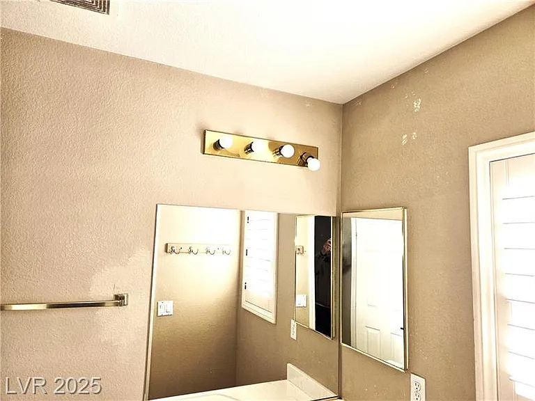 11008 Linden Leaf Ave — Photo 9