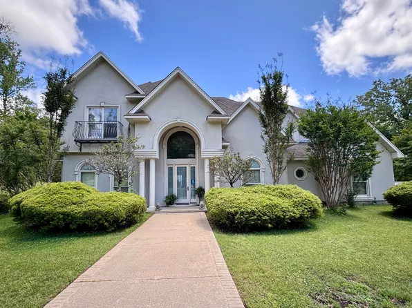 2048 Wooded Dr, Grenada, MS 38901