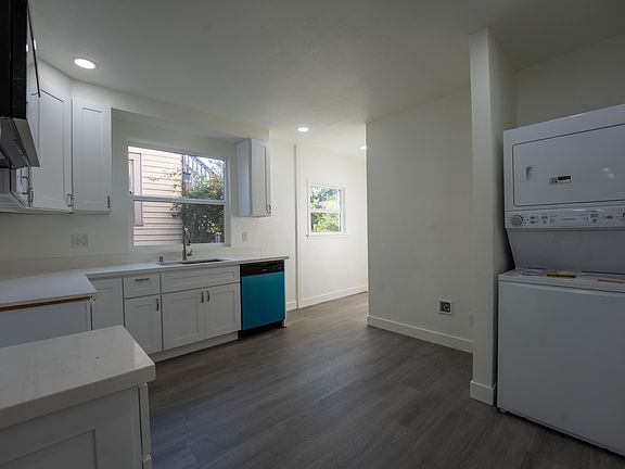 4th image of 866 54th St #2