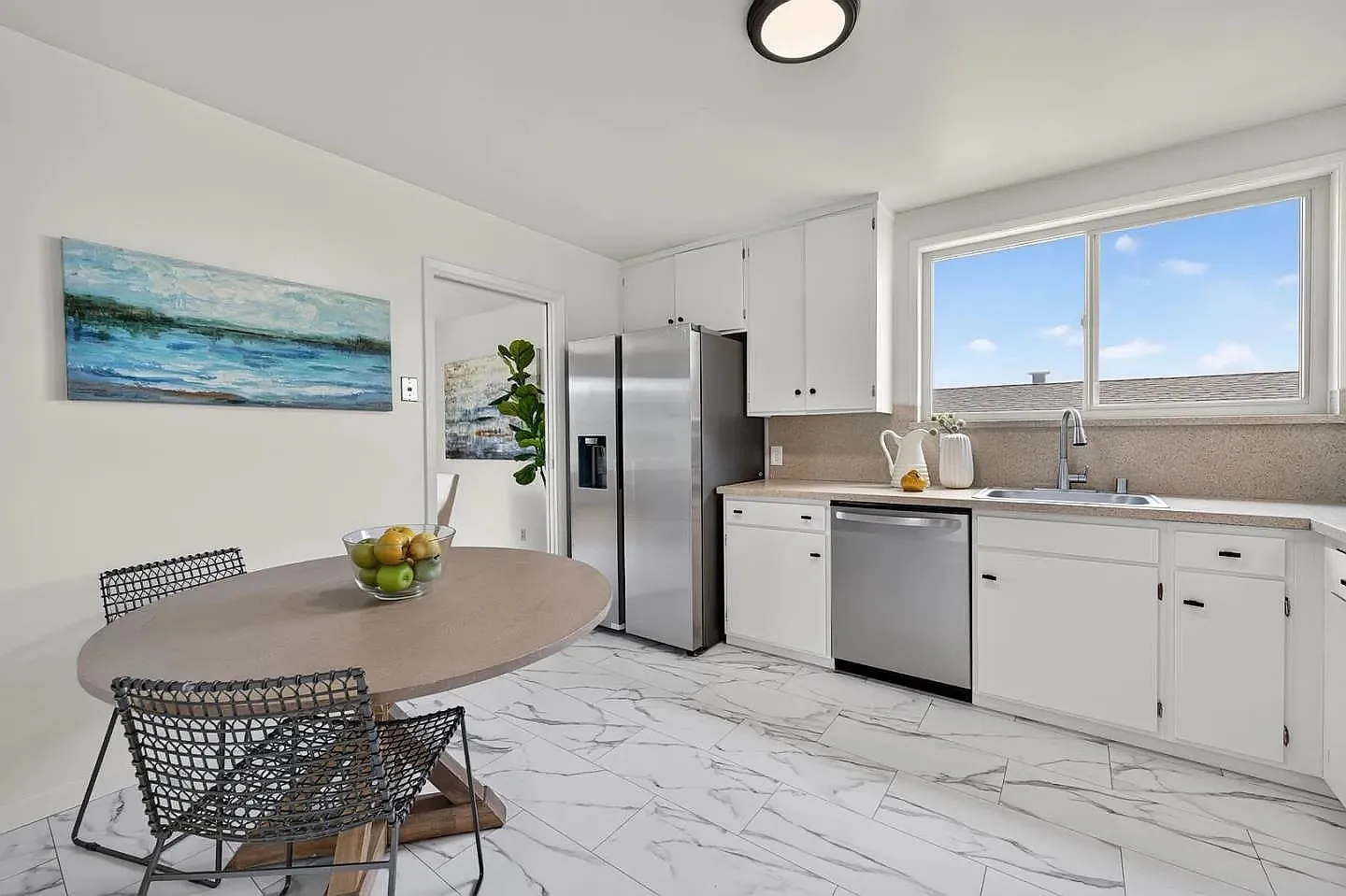 2 bed, 1180 sqft, $4,000 — Photo 4